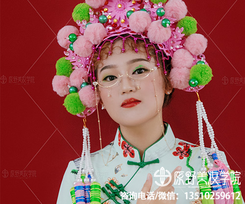 深圳较好的新娘化妆盘头培训去哪里学更好口碑