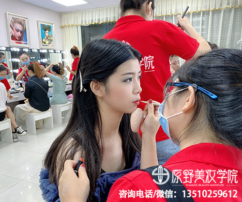 惠州正规的化妆培训哪家好