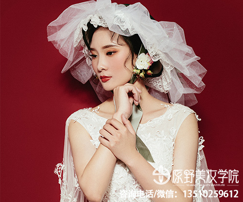 在深圳宝安什么地方学化妆好（深圳靠谱化妆学校）