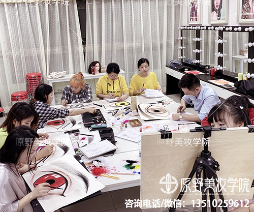 深圳美甲纹绣化妆培训就业保障-正规学校