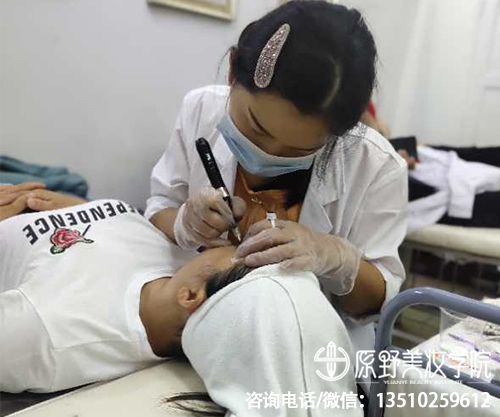  深圳纹绣培训学校哪家比较正规，深圳化妆美甲纹绣培训学校怎么好